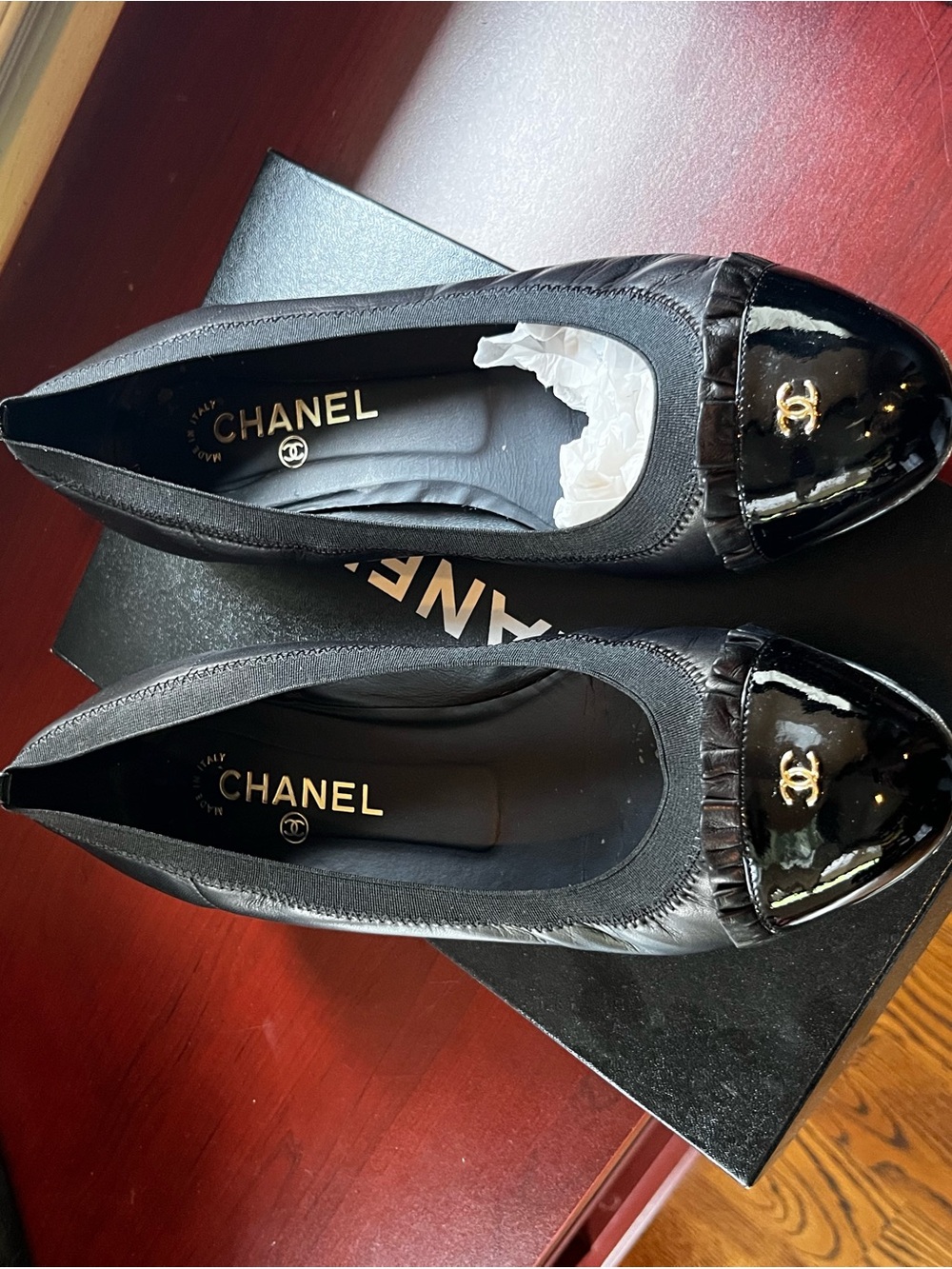 CHANEL Black Nylon and Patent Leather Cap-Toe Ballet Flats with Gold CC (40)